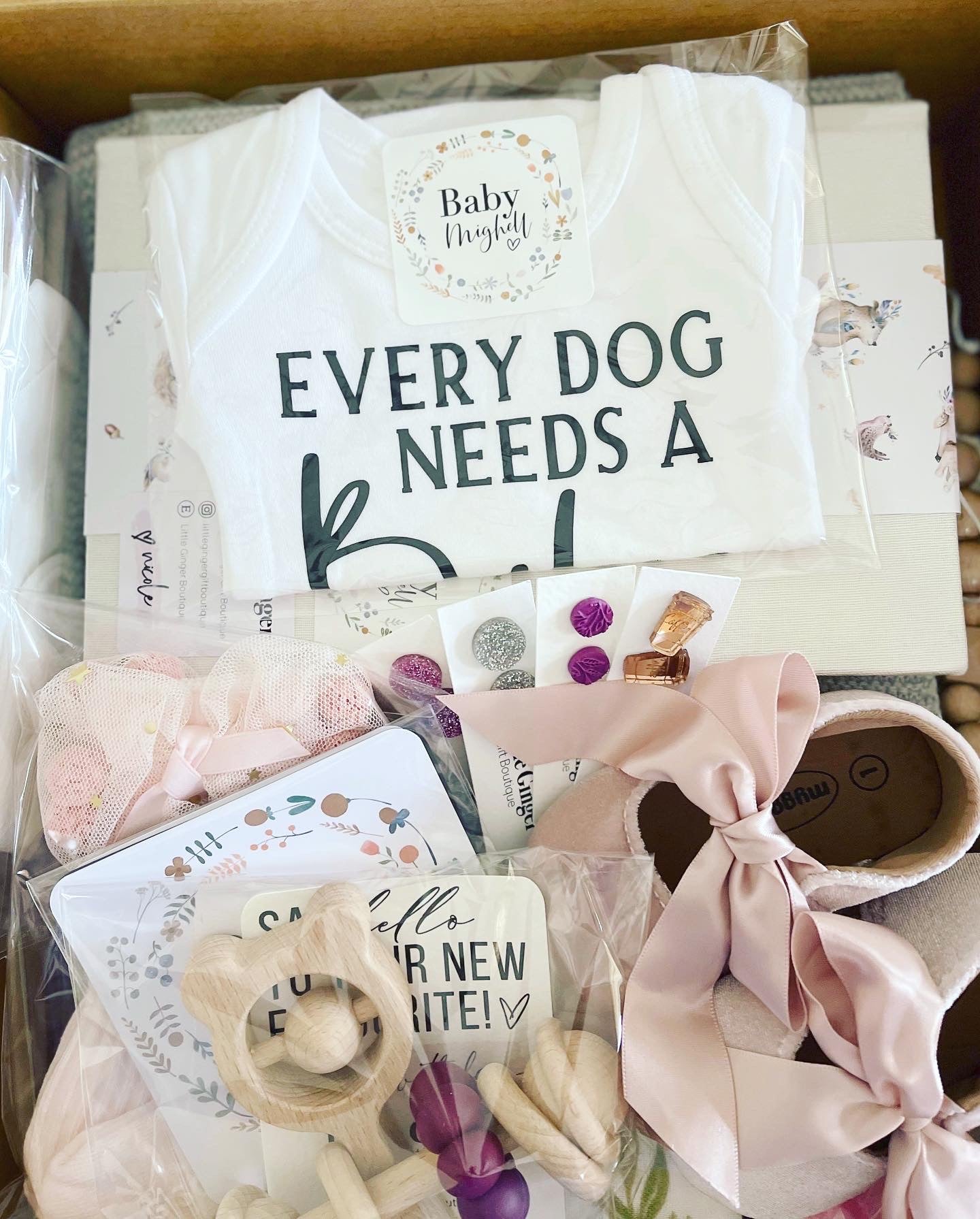 Personalised Newborn Girl Hamper