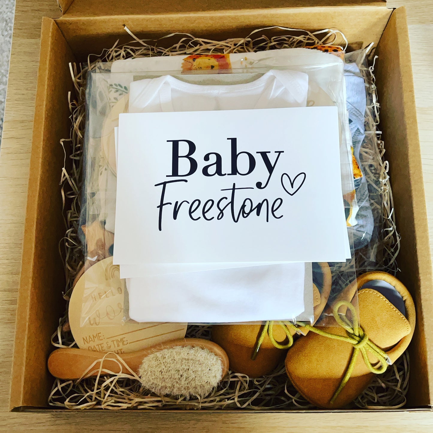 Personalised Newborn UniSex Hamper